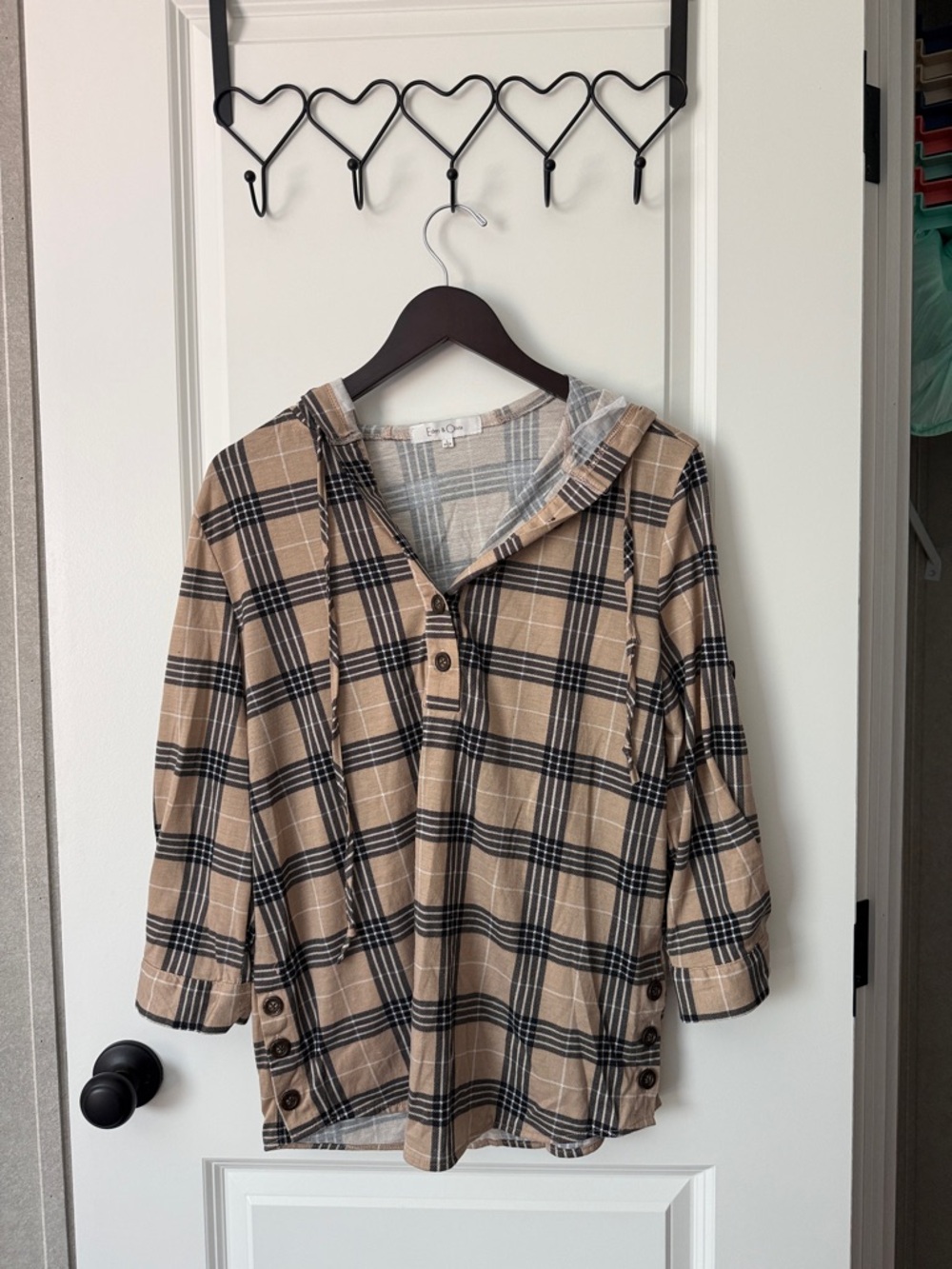 Eden & Olivia Neutral Plaid Button-Front Tunic